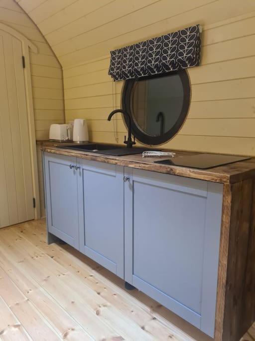 Spring Tide Cliff Top Glamping Pod With Direct Sea Views Birchington-on-Sea Buitenkant foto