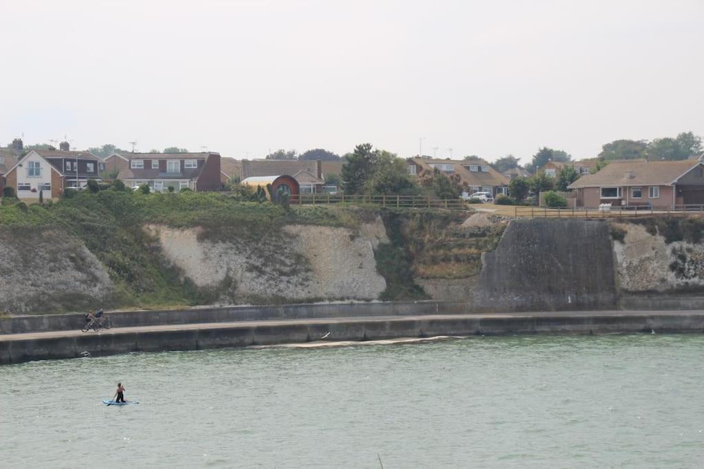 Spring Tide Cliff Top Glamping Pod With Direct Sea Views Birchington-on-Sea Buitenkant foto